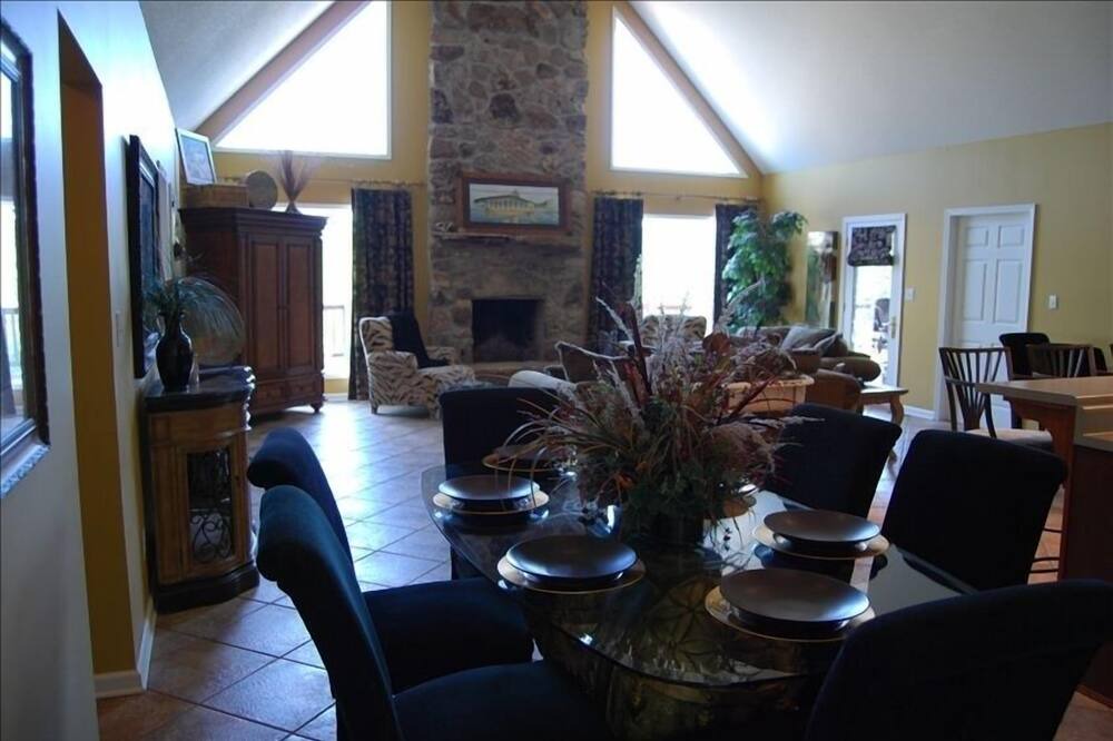 Photo of Bedroom in Van Buren
