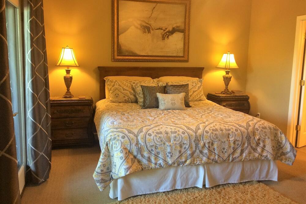 Photo of Bedroom in Van Buren