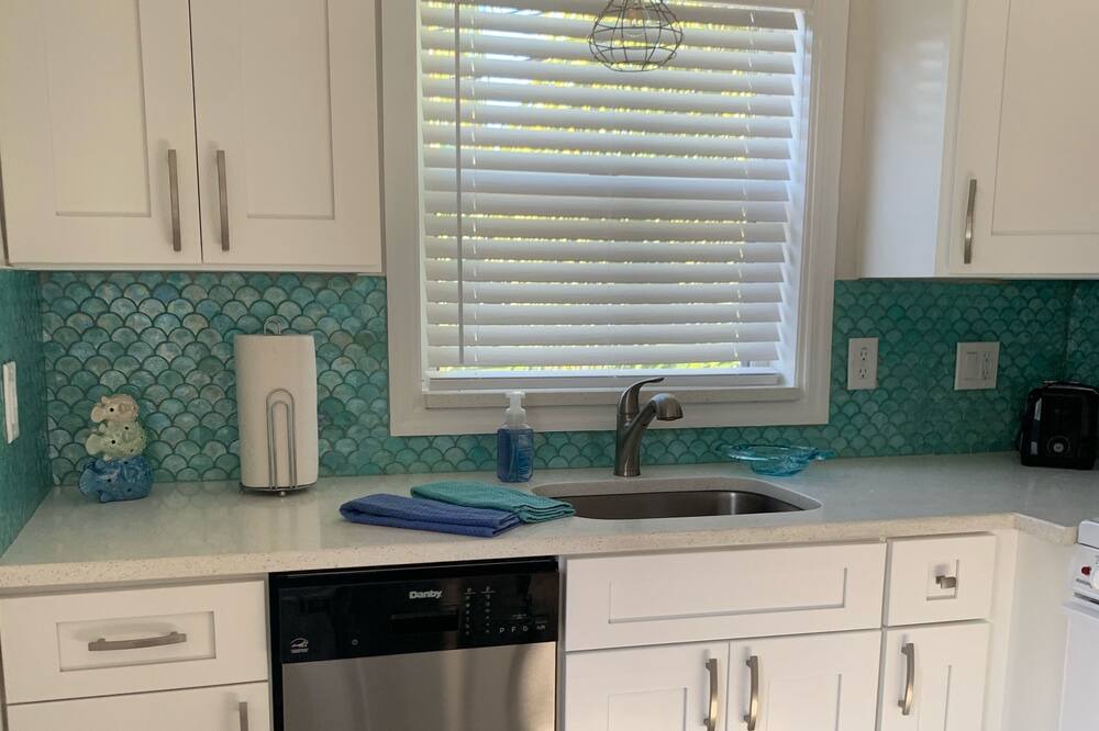 Photo of Kitchen in Treasure Island