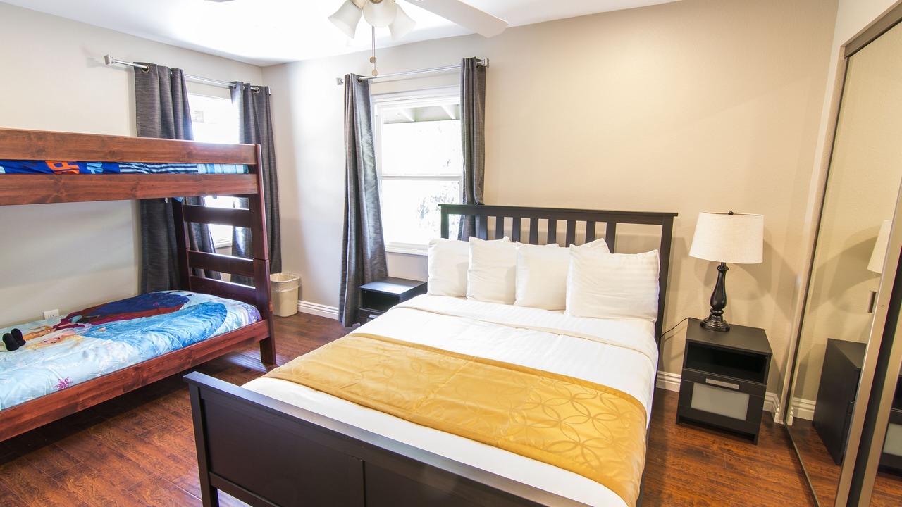 Photo of Bedroom in Anaheim Colony Historic District