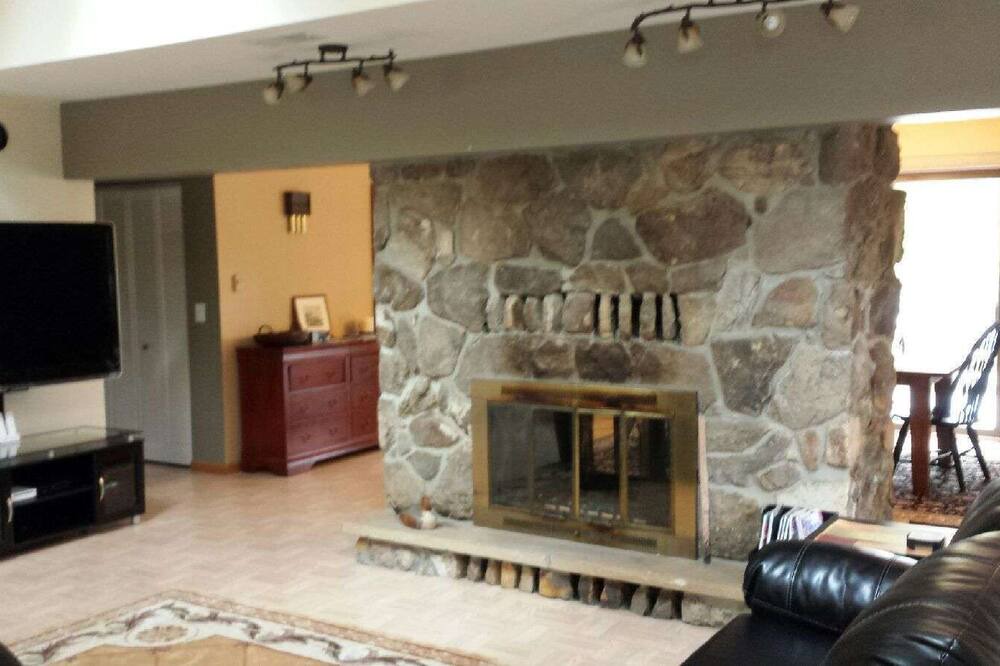 Photo of Livingroom in Treasure Lake