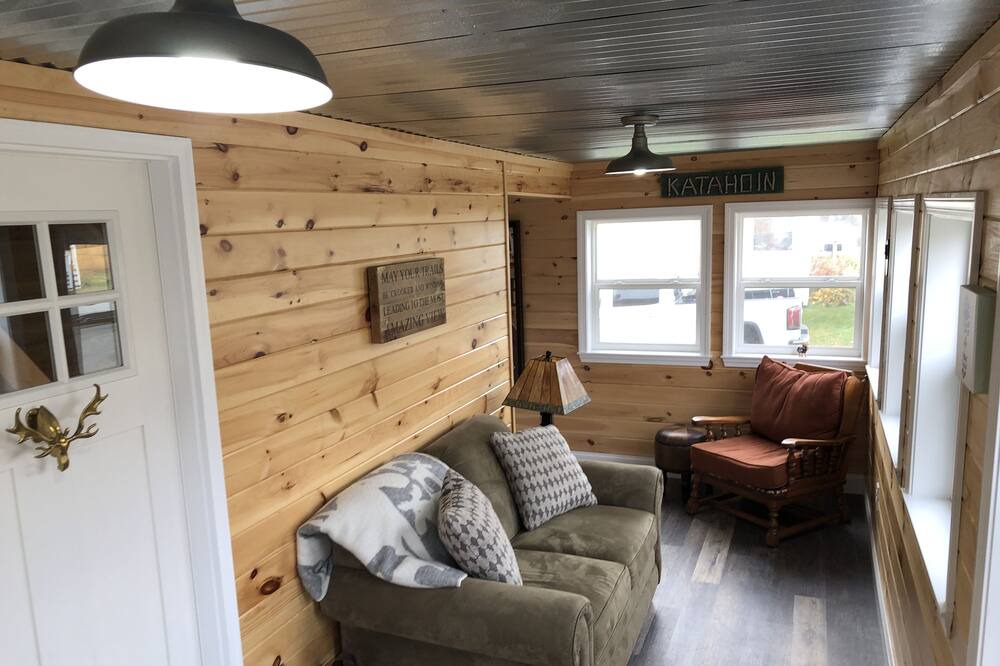 Photo of Livingroom in Millinocket