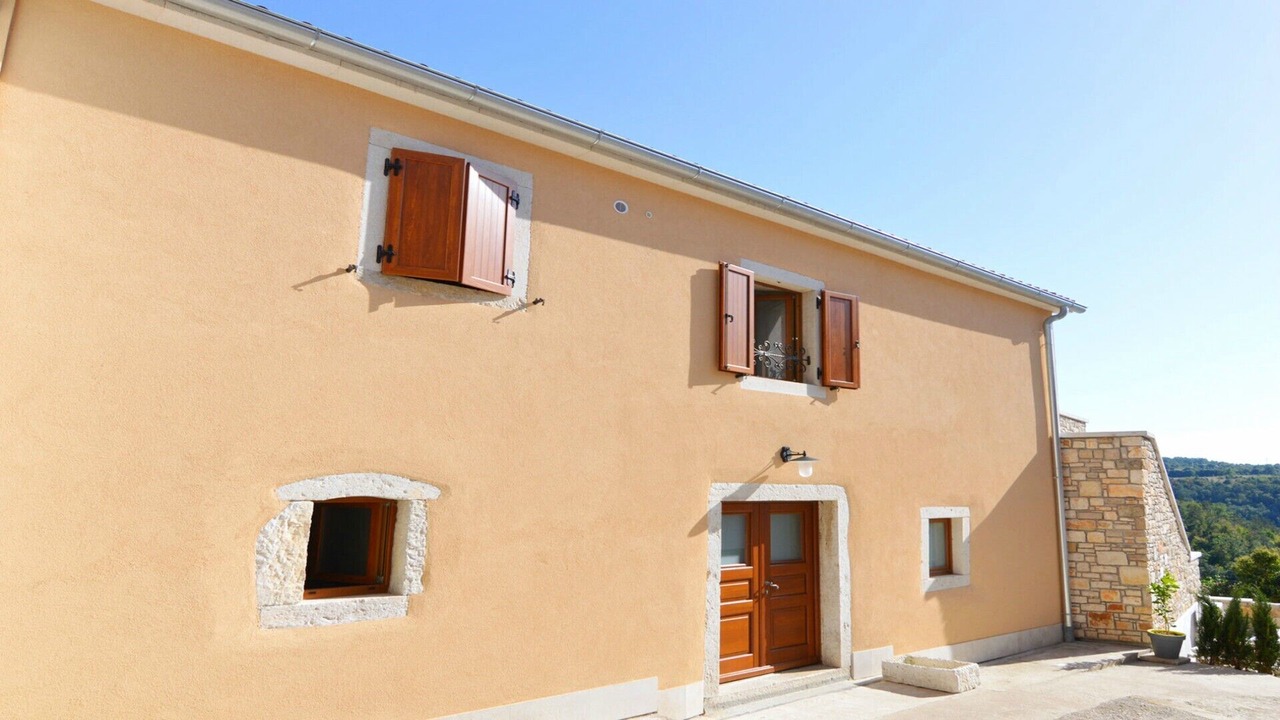 Photo of Outdoor in Beram