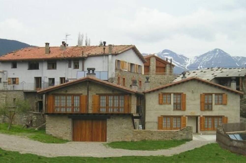 Photo of Outdoor in Campelles