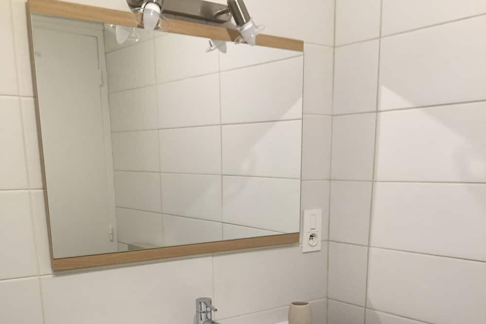 Photo of Bathroom in Saint-Cirgues-de-Malbert