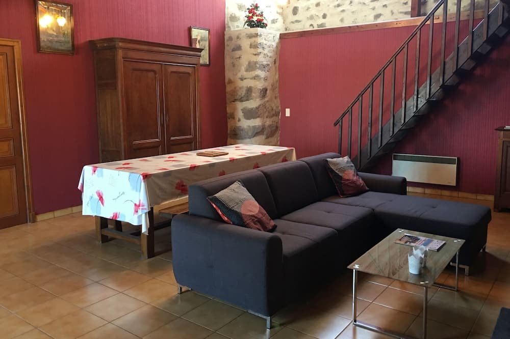 Photo of Livingroom in Saint-Cirgues-de-Malbert