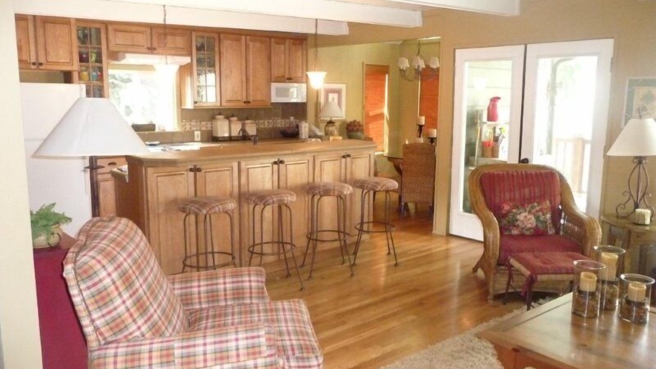 Photo of Livingroom in Allyn-Grapeview