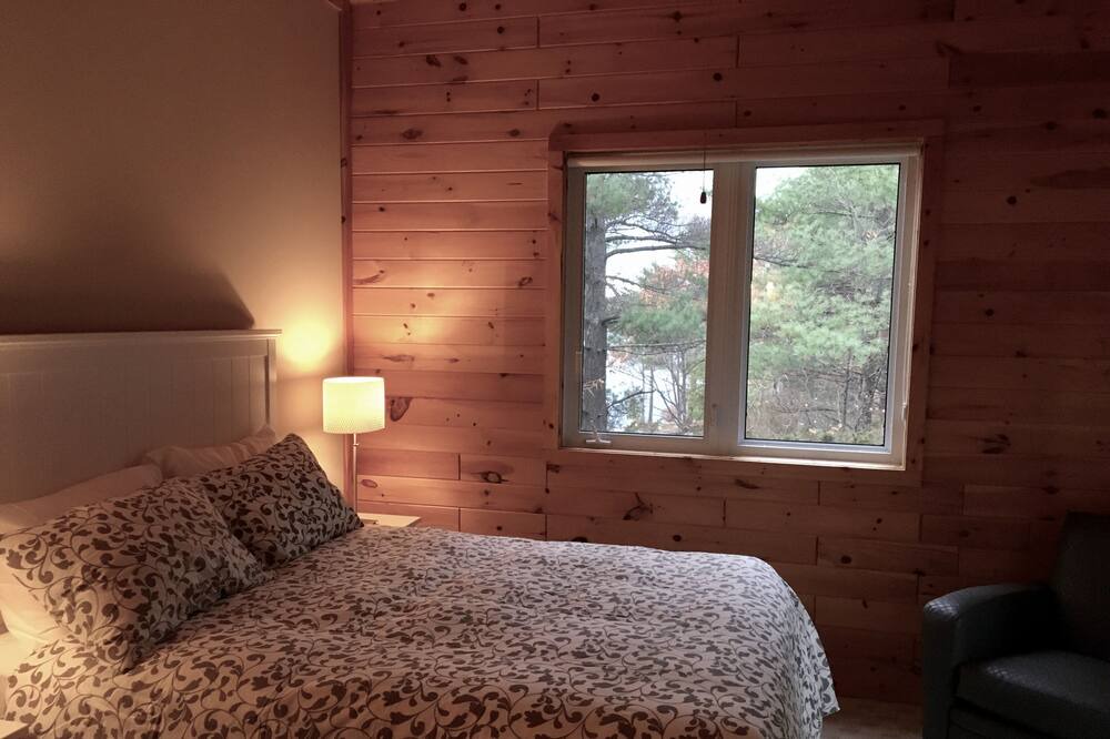 Photo of Bedroom in Severn