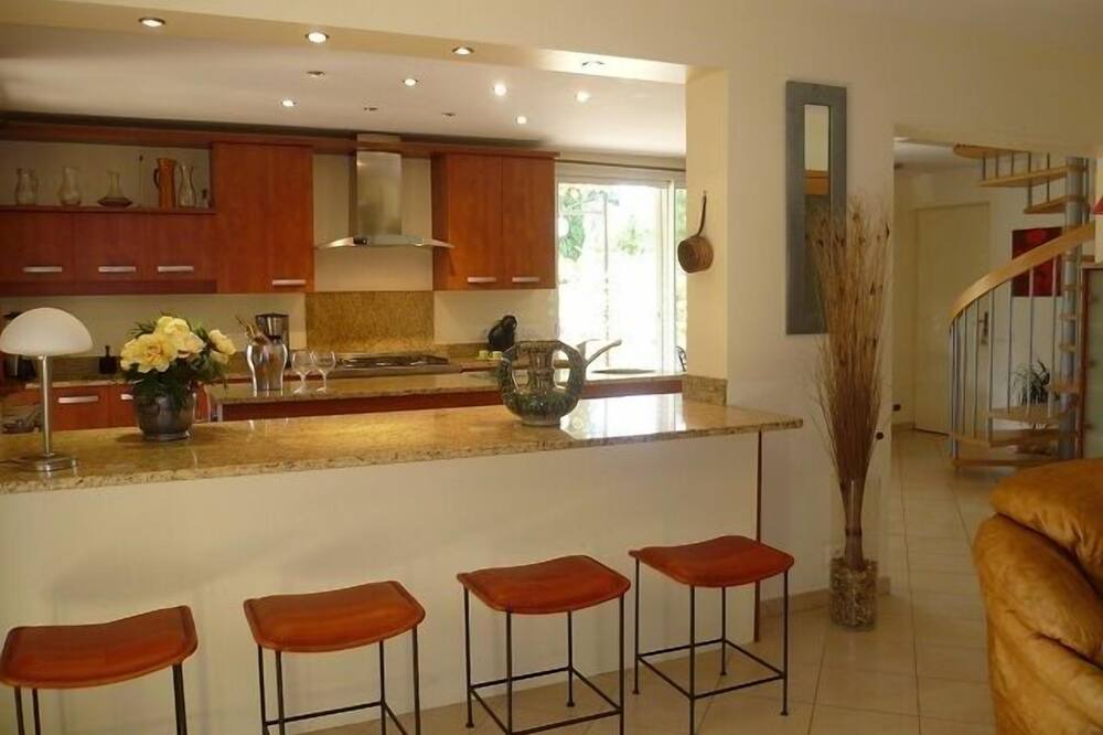 Photo of Kitchen in Sarrians