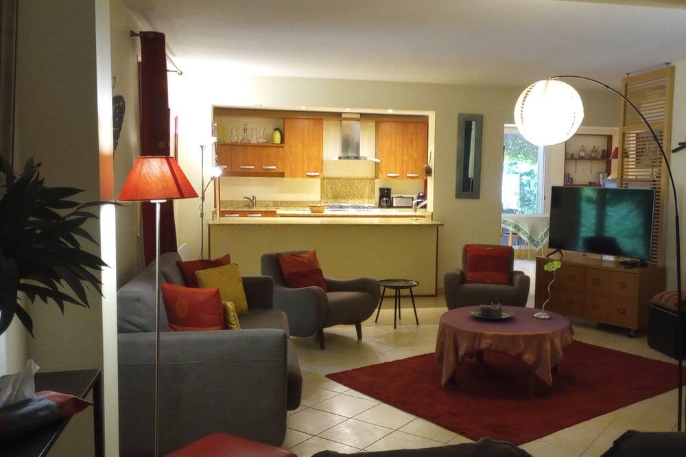 Photo of Livingroom in Sarrians