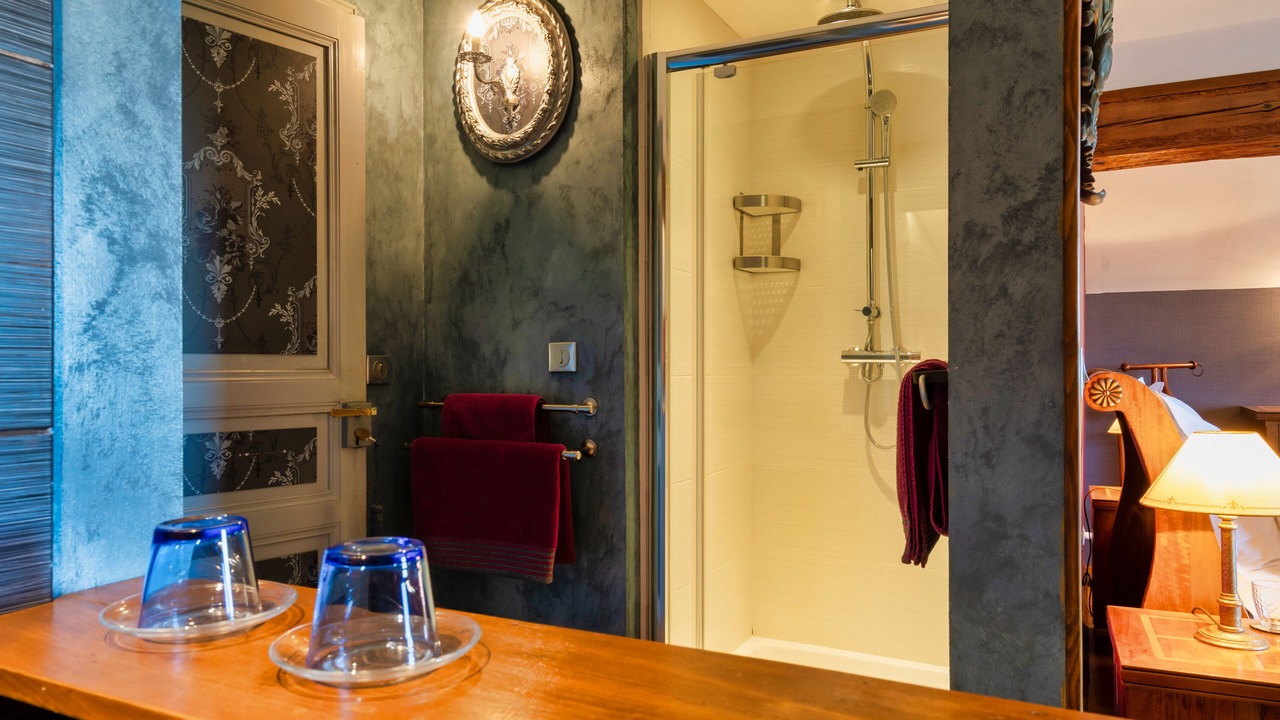 Photo of Bathroom in Olonzac