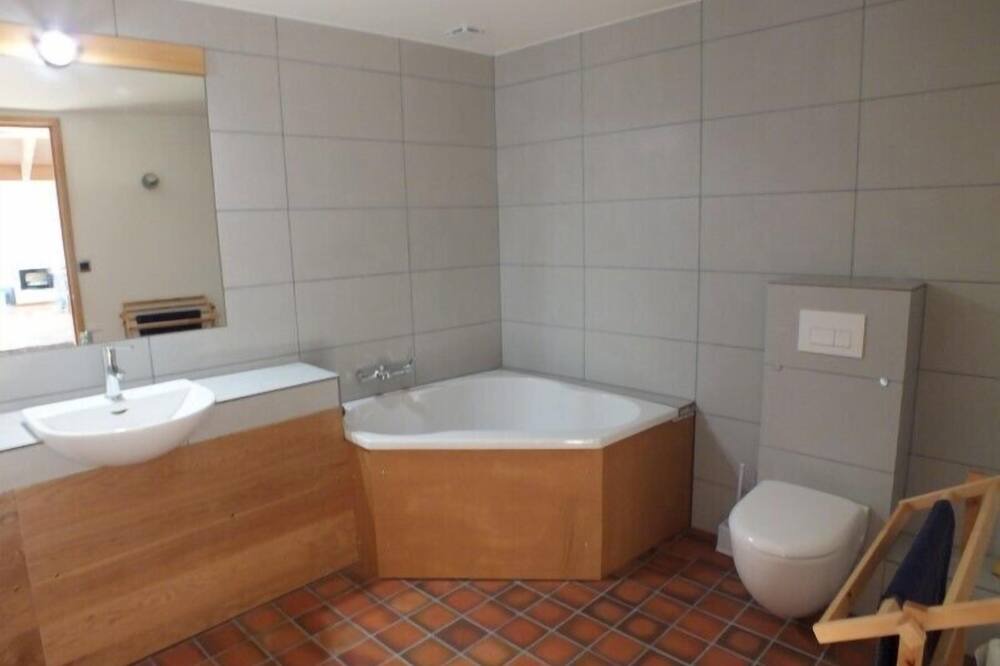 Photo of Bathroom in Mareuil-Sur-Lay-Dissais
