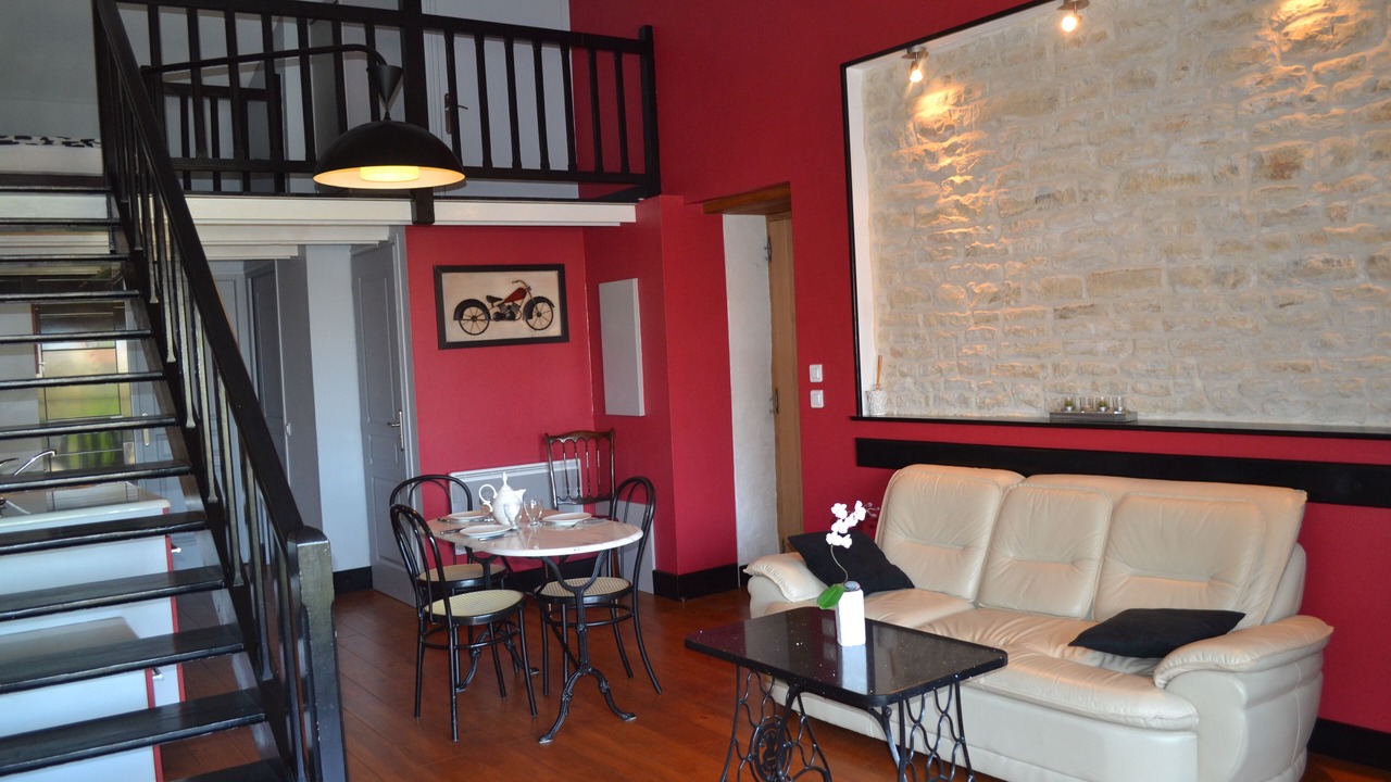 Photo of Others in Prisse-la-Charriere