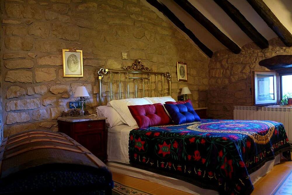 Photo of Bedroom in Ardisa