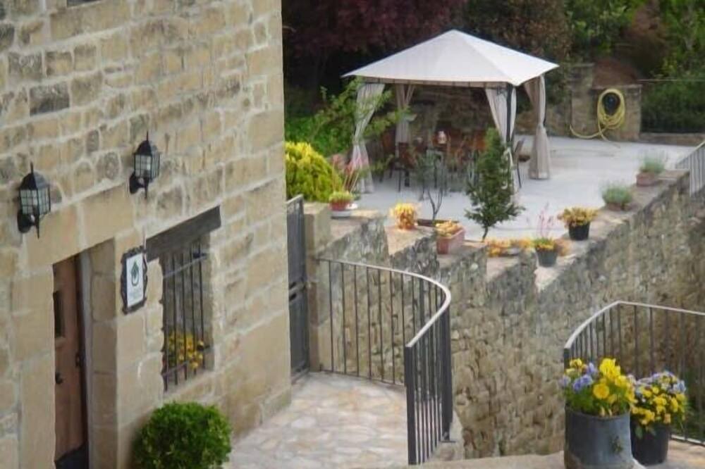 Photo of Outdoor in Ardisa