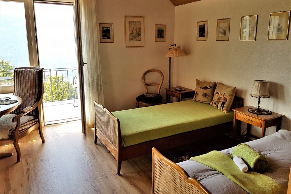 Photo of Livingroom in Beatenberg