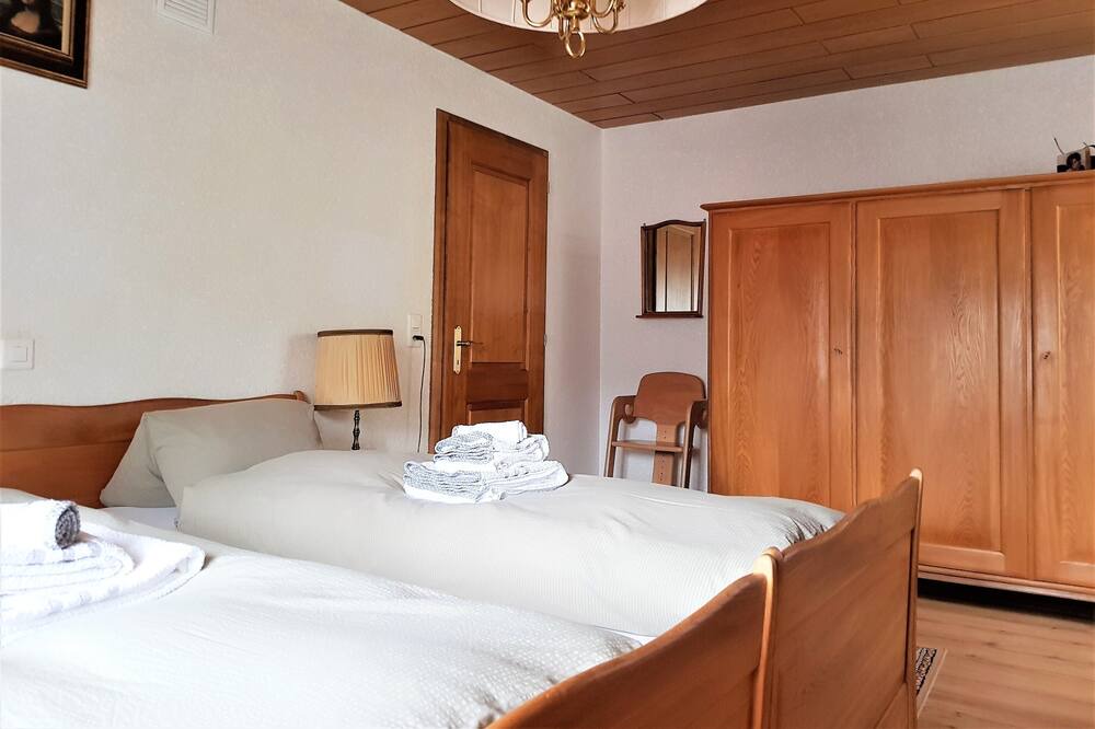 Photo of Bedroom in Beatenberg