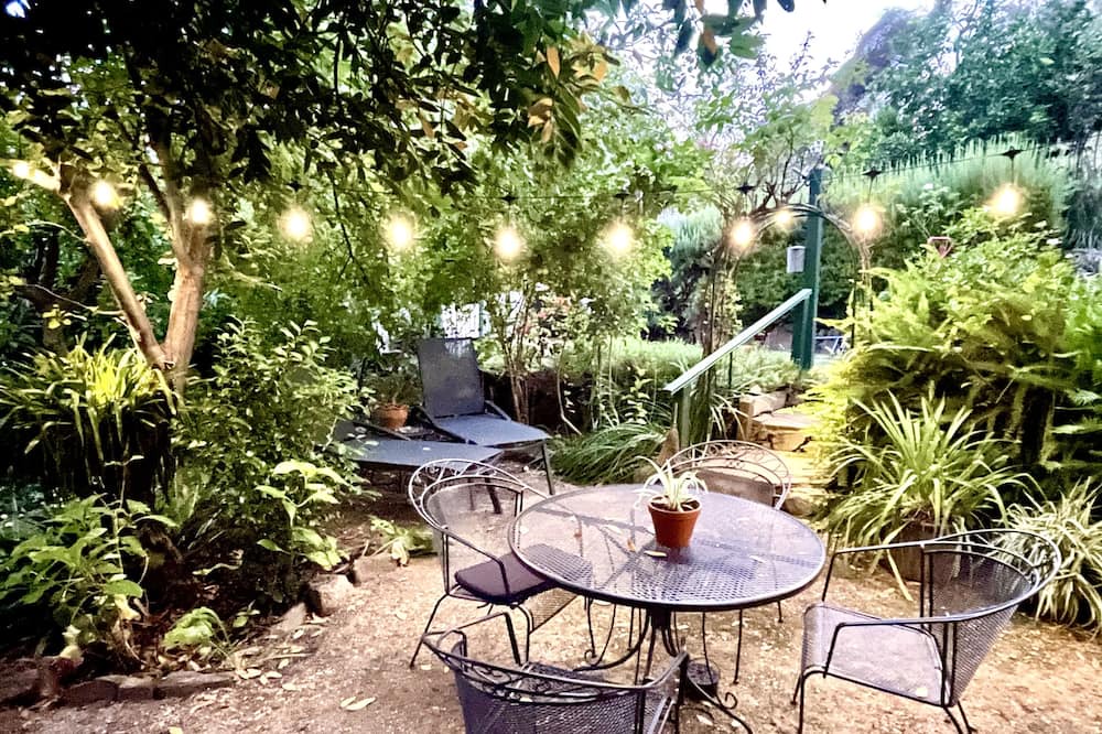 Photo of Patio Balcony in Maldon