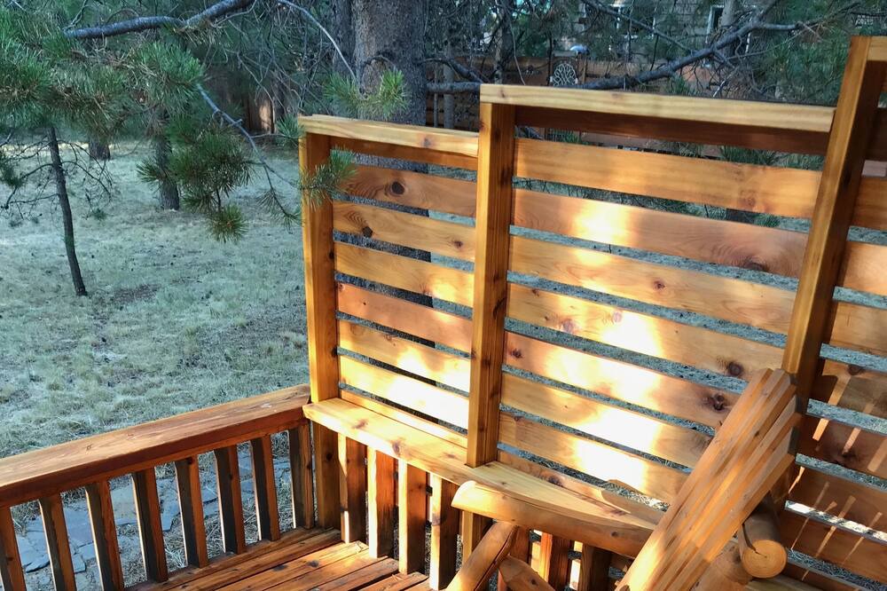 Photo of Patio Balcony in Oregon Water Wonderland