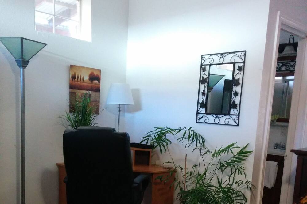 Photo of Bedroom in Lower Greenville