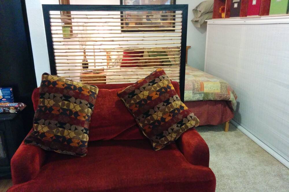 Photo of Livingroom in Lower Greenville