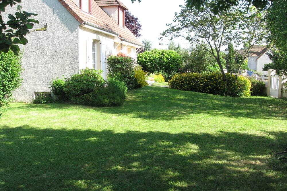 Photo of Outdoor in Saint-Germain-les-Corbeil