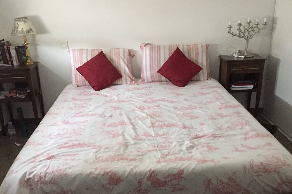 Photo of Bedroom in Alco