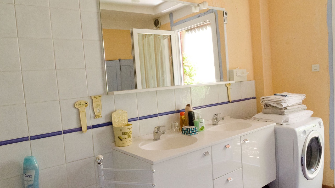 Photo of Bathroom in Vezenobres