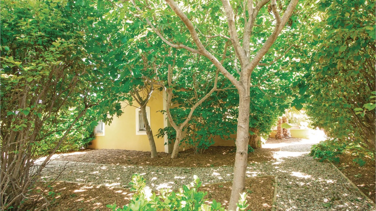 Photo of Outdoor in Thezan-les-Beziers
