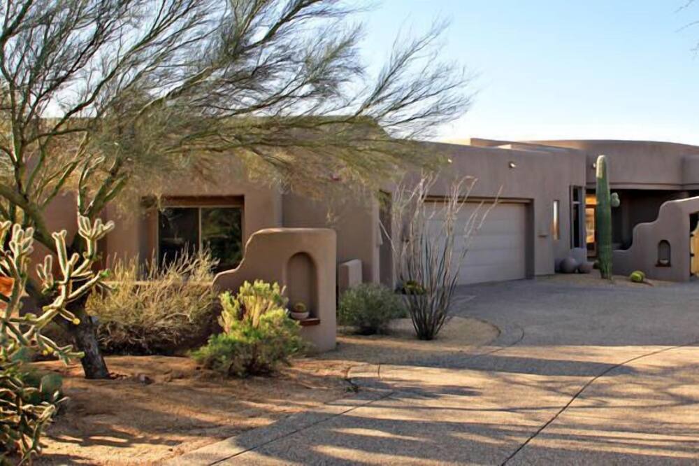 Photo of Others in Desert Mountain