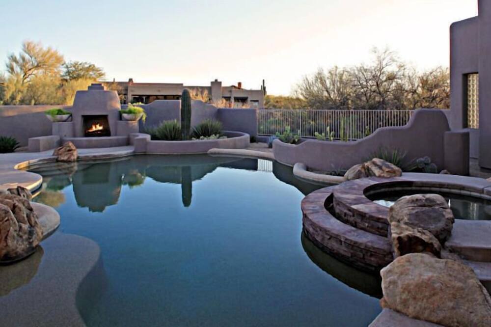 Photo of Outdoor in Desert Mountain