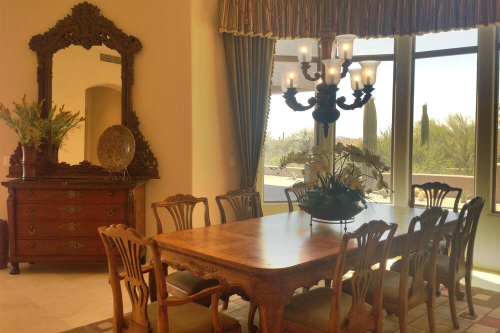 Photo of Bedroom in Desert Mountain