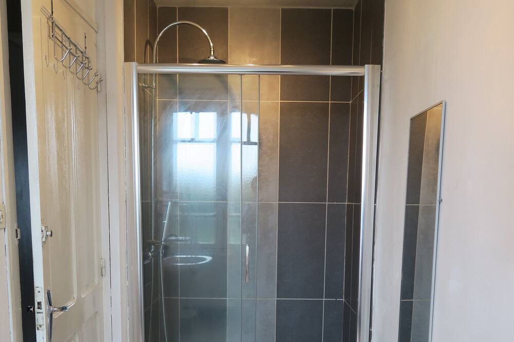 Photo of Bathroom in Le Boupere