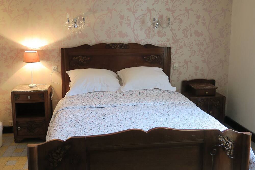 Photo of Bedroom in Le Boupere