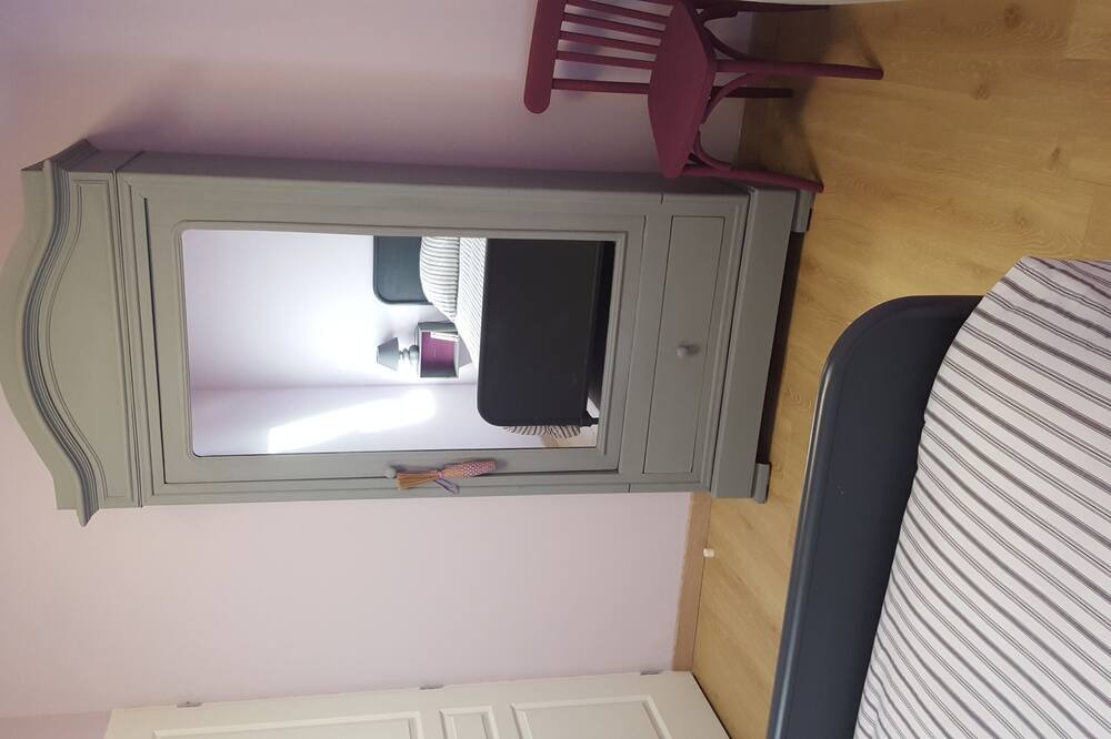 Photo of Bedroom in Calamane