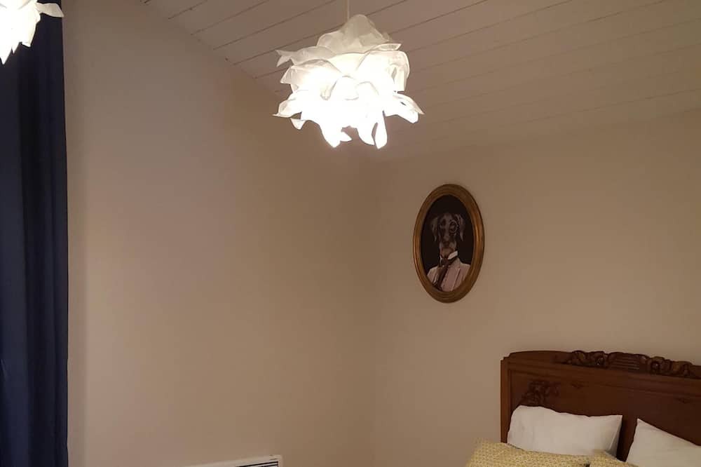 Photo of Bedroom in Calamane
