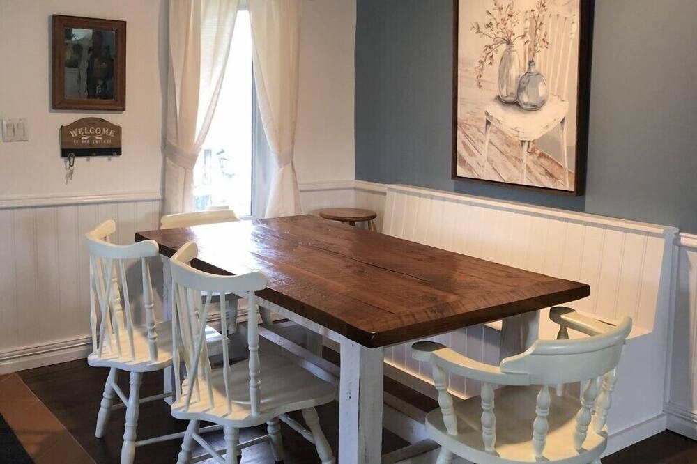 Photo of Kitchen in Oro-Medonte