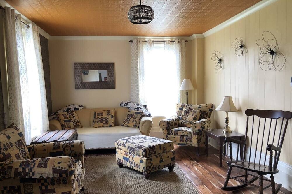 Photo of Bedroom in Oro-Medonte