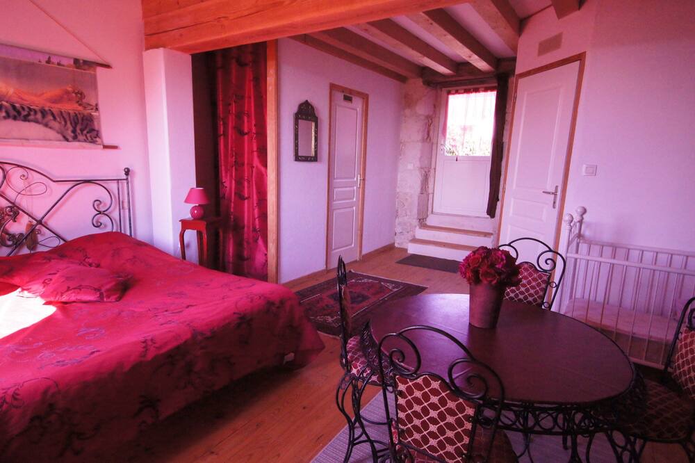 Photo of Others in Castelnau-sur-l'Auvignon