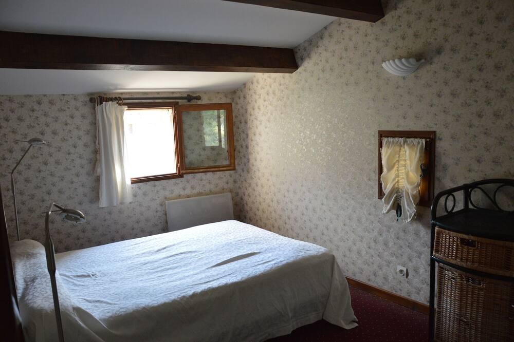 Photo of Bedroom in Riols