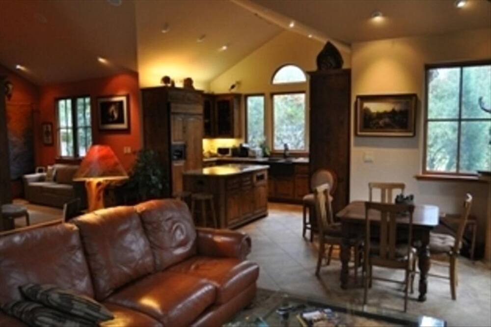 Photo of Others in St. Helena