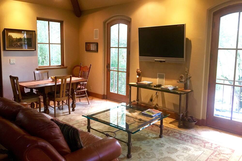 Photo of Bedroom in St. Helena