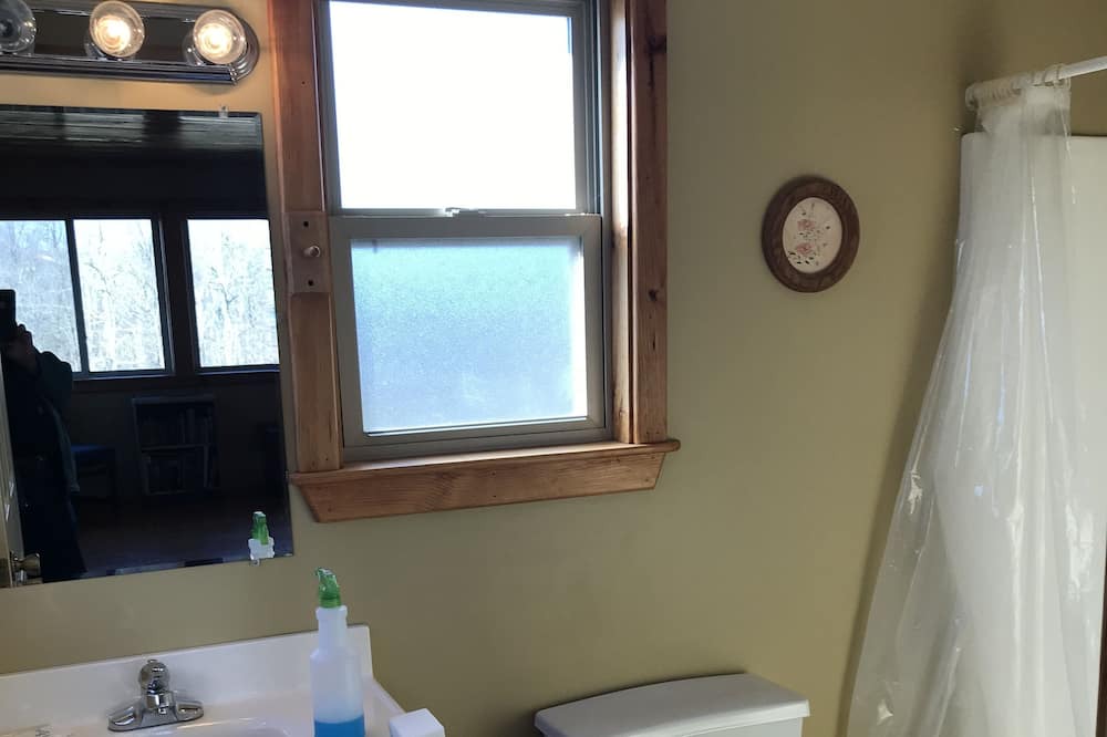 Photo of Bathroom in Magnet