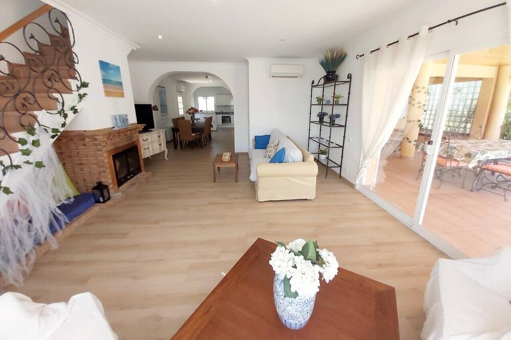 Photo of Livingroom in L Almadrava