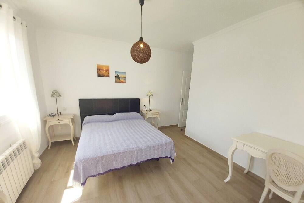 Photo of Bedroom in L Almadrava