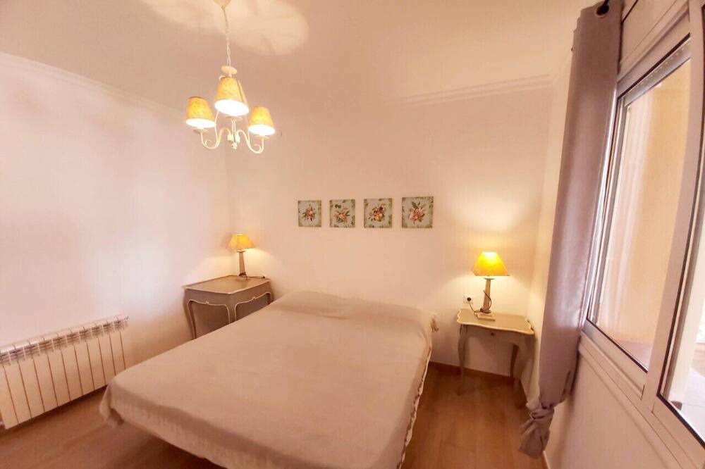 Photo of Bedroom in L Almadrava