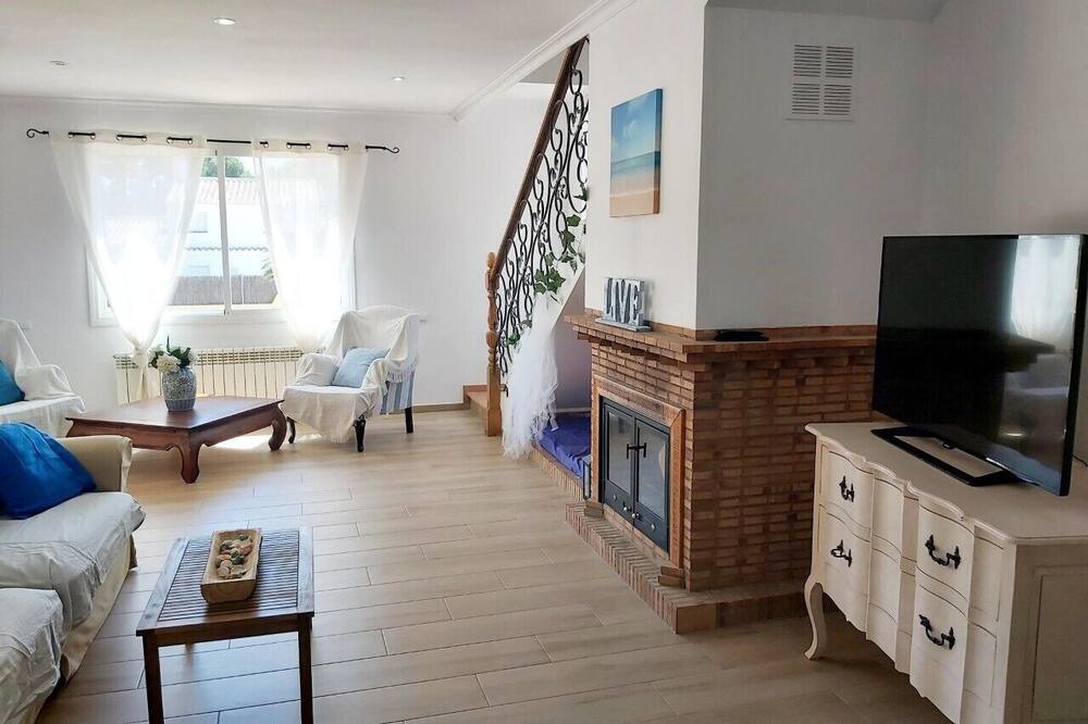 Photo of Livingroom in L Almadrava