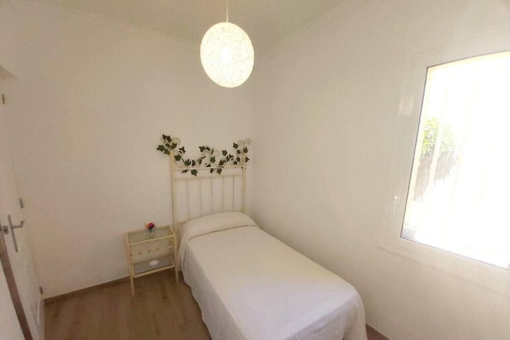 Photo of Bedroom in L Almadrava