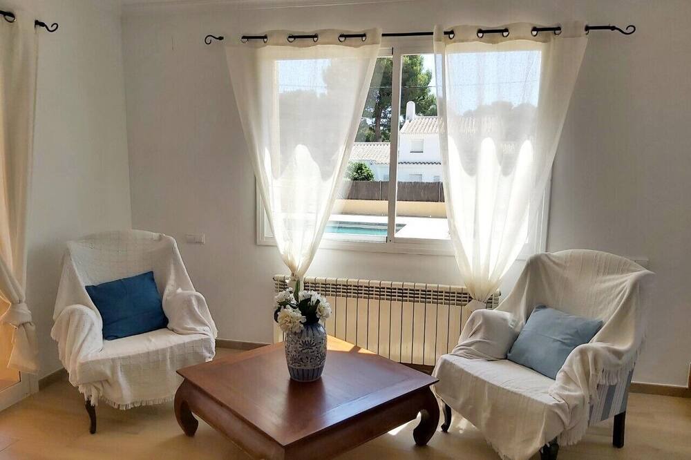 Photo of Livingroom in L Almadrava