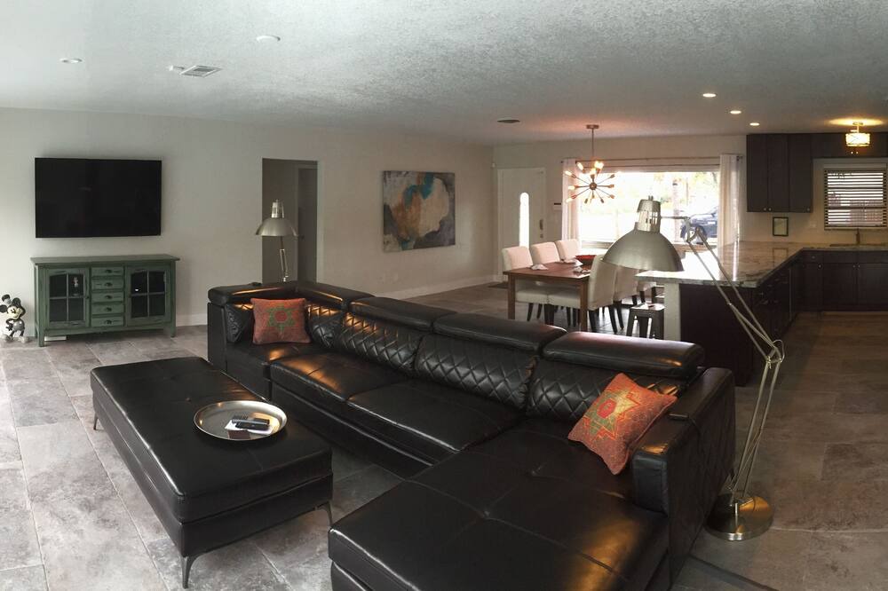 Photo of Bedroom in Central Corals